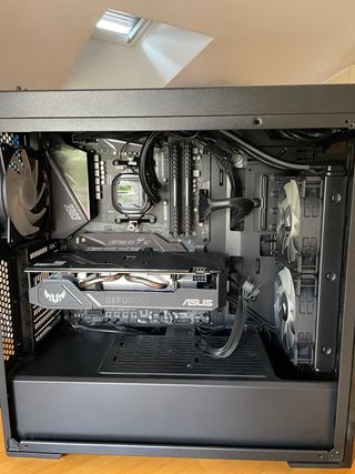 PC GAMING GTX 1660 Super e Ryzen 7 3800x usato