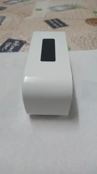 Reloj despertador digital blanco