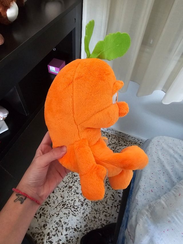 Peluche Zanahoria Divertido