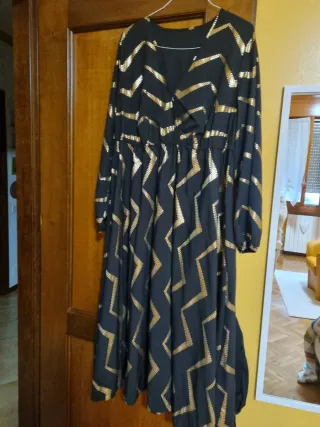 Vestito nero con fantasia taglia curvy 52 54