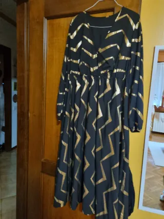 Vestito nero con fantasia taglia curvy 52 54