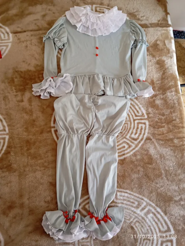 Disfraz Pennywise talla 10/12 años.