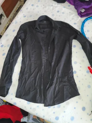 Camisa negra manga larga