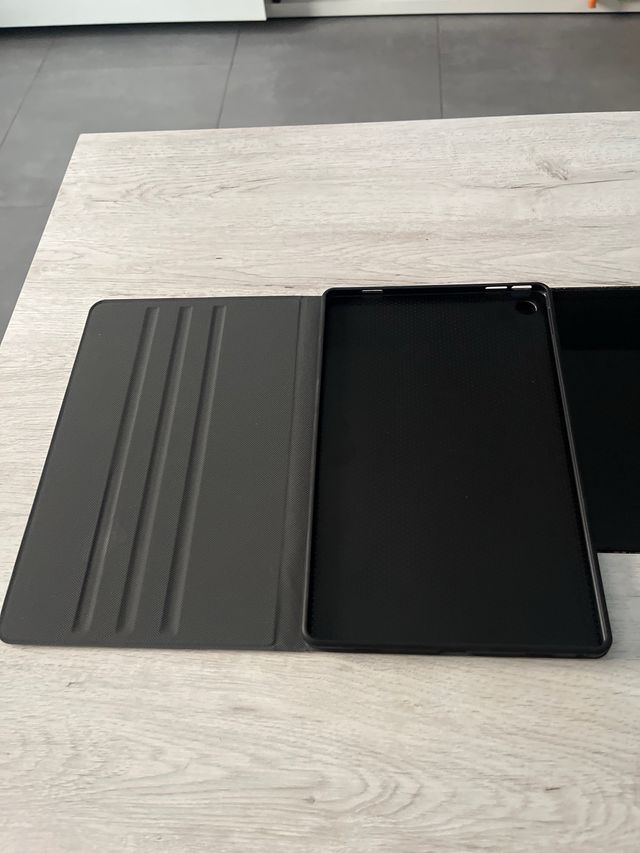 Funda iPad Air Little Cat