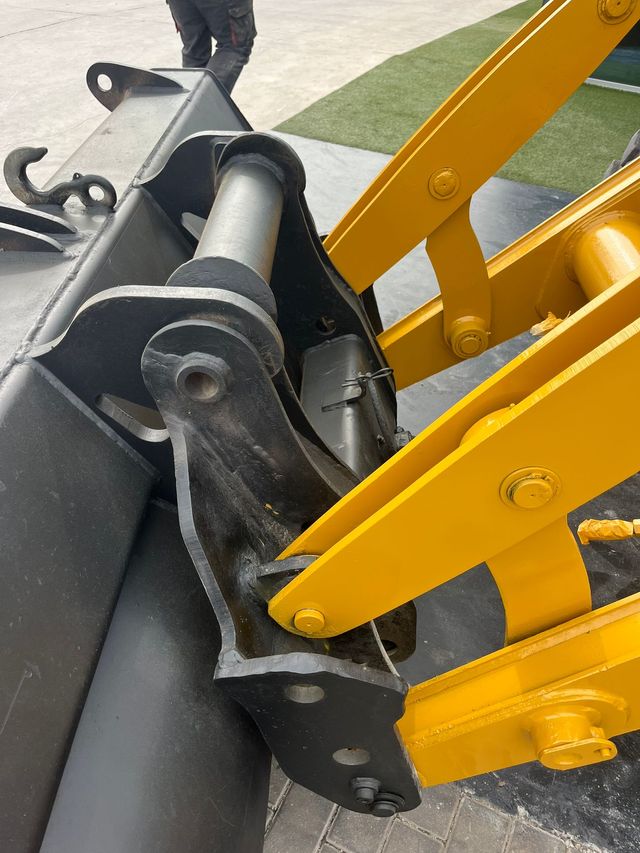 Retroexcavadora CAT 432 E