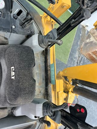 Retroexcavadora CAT 432 E