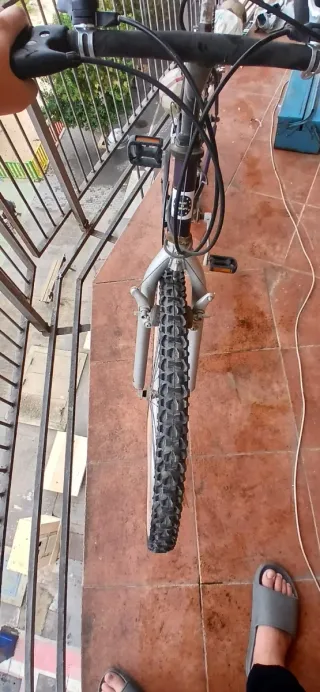 Bicicleta de montaña CONQUER