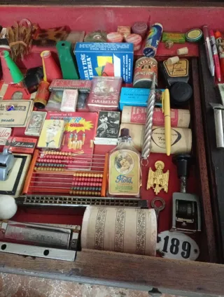 Lote de antigüedades coleccionables