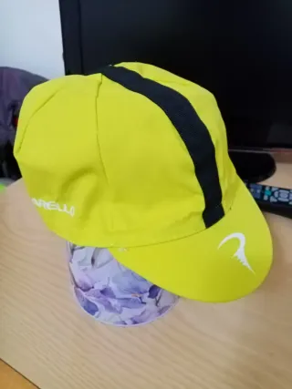 Cappello ciclismo giallo nero
