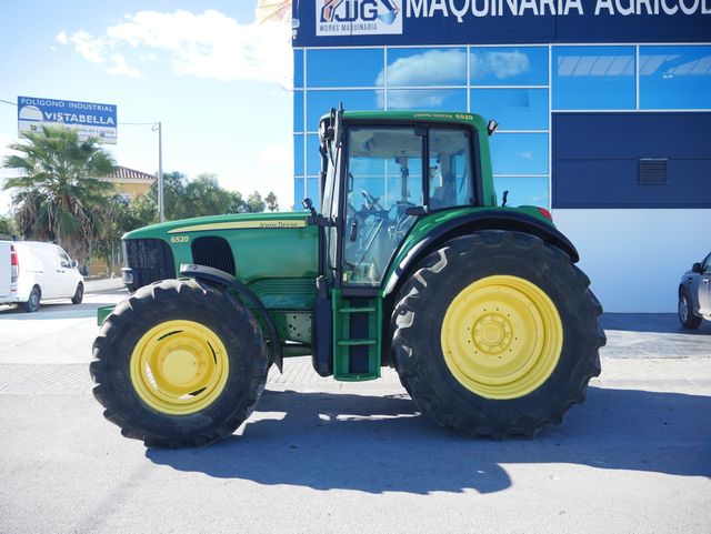 Tractor John Deere 6520