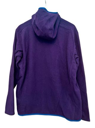 Forro polar Patagonia con capucha