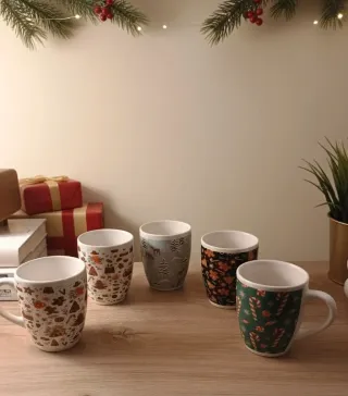 Set 5 Tazze Natalizie Ceramica