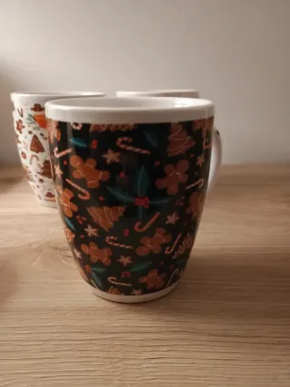 Set 5 Tazze Natalizie Ceramica