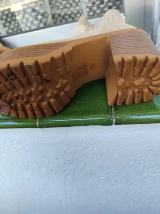 Botines plataforma beige ligeros