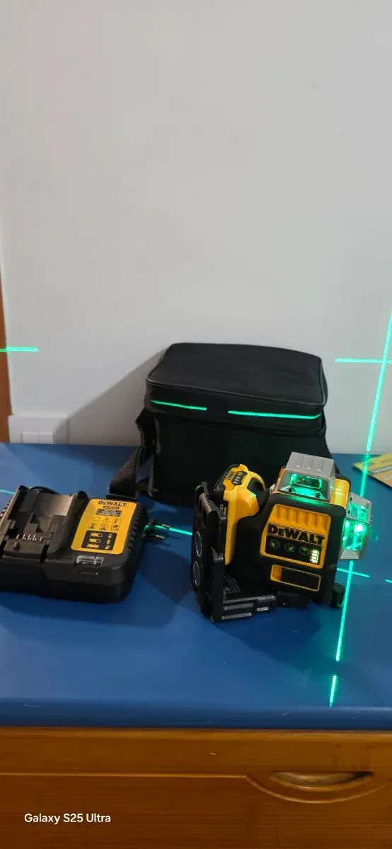 Nivel Láser DeWalt 12 Líneas