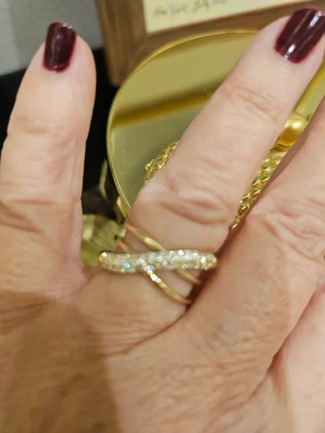 Novo Anel em Aço Zircão Ouro