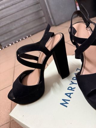 Sandalias tacón Marypaz negras