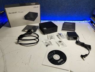 Asus PN62 i5-10210U Mini PC Barebone HDMI/DP