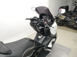 YAMAHA T-MAX 500 2011 41909 kms.