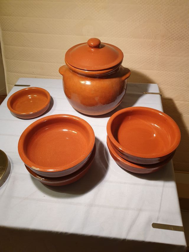 Set 5 cazuelas y dos pucheros de Terracotta