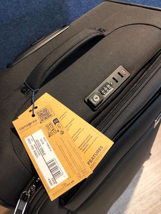 Samsonite Airea Spinner L Expandible Maleta Negra