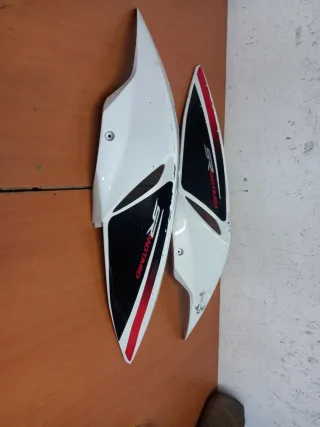 Carenados Aprilia SR Motard