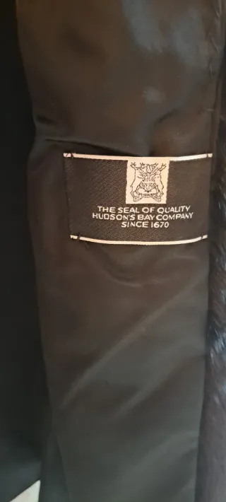 Abrigo de mujer negro