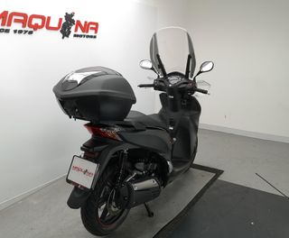 HONDA SCOOPY SH300I 2017 10685 kms.