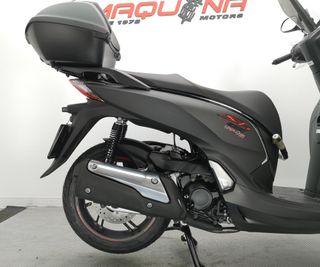 HONDA SCOOPY SH300I 2017 10685 kms.