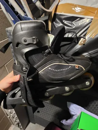 Patines en línea negros