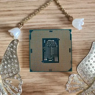 Procesador Intel Celeron ⚡️G4920⚡️. Muy Poco uso✅️