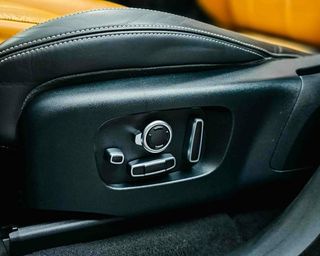 Land-Rover Range Rover Velar 3.0 V6 Diesel R-Dynamic HSE 300CV