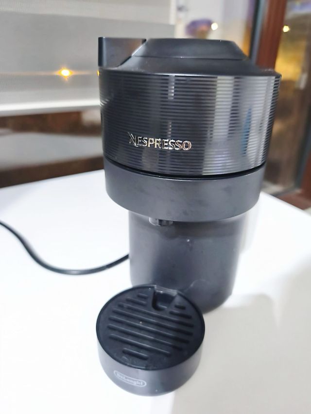 Cafetera Nespresso DeLonghi Vertuo