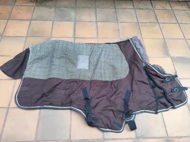 Manta caballo cuadra
