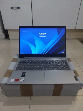 Ordenador Portátil lenovo Ideapad 3