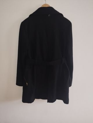 Abrigo Mango Negro Mujer