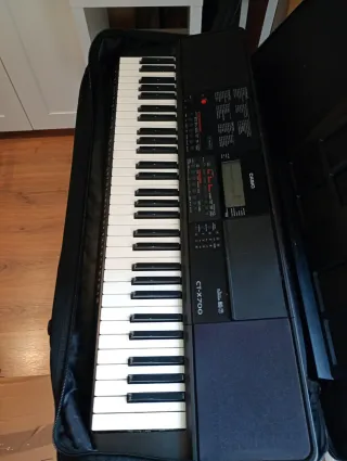 Teclado Casio CT-X700 61 teclas + Soporte