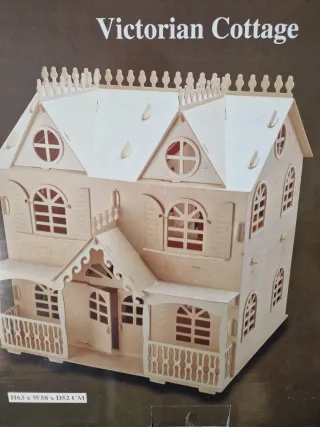 Casa delle Bambole in Legno Vittoriana