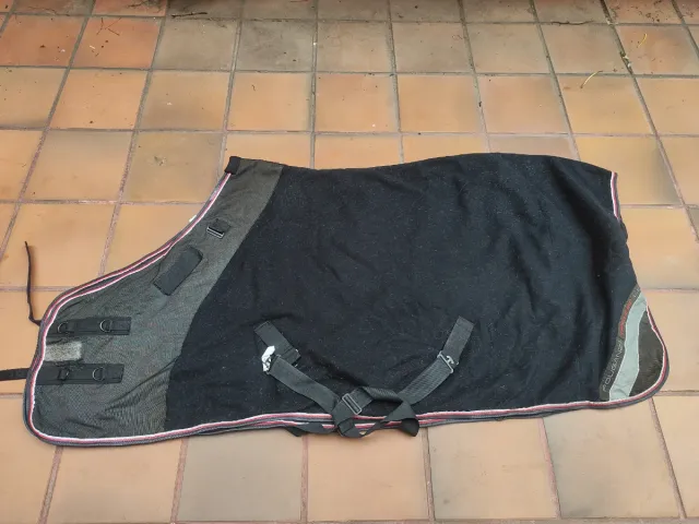 Manta de cuadra para caballo