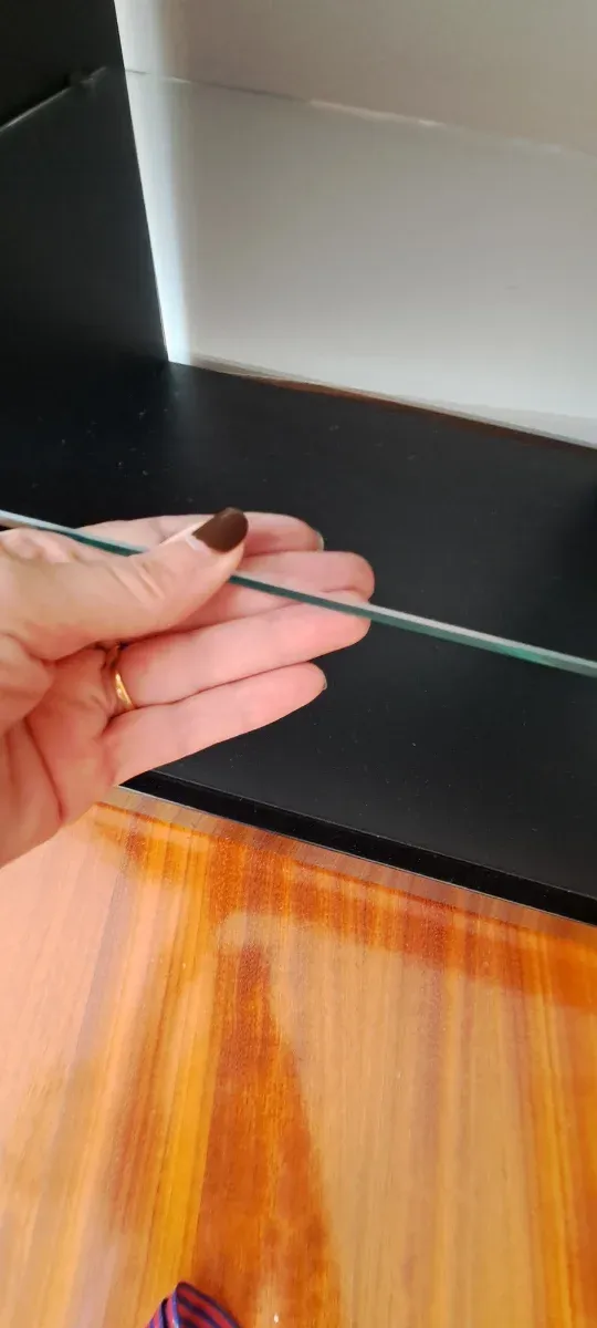 Mesa TV Negra y Transparente