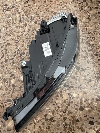 Faro delantero izquierdo led Vk