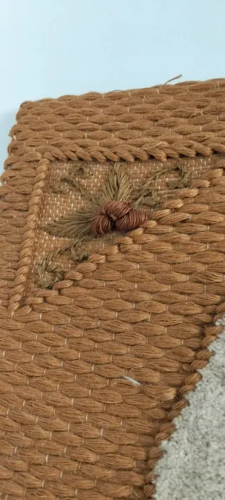 Tapiz vintage de yute con diseño de ventana