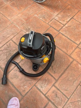 Aspiradora industrial con manguera