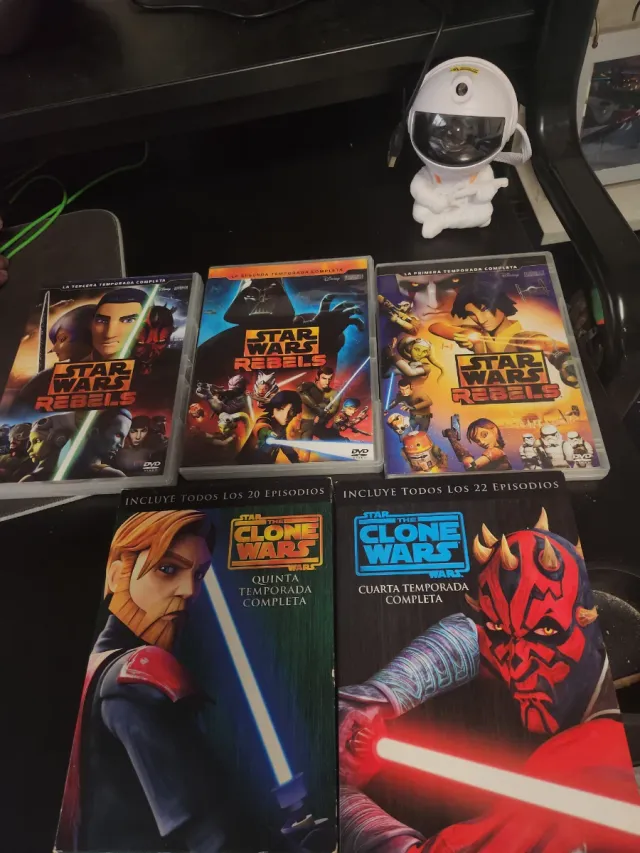 Lote Star Wars The Clone Wars + Rebels DVD