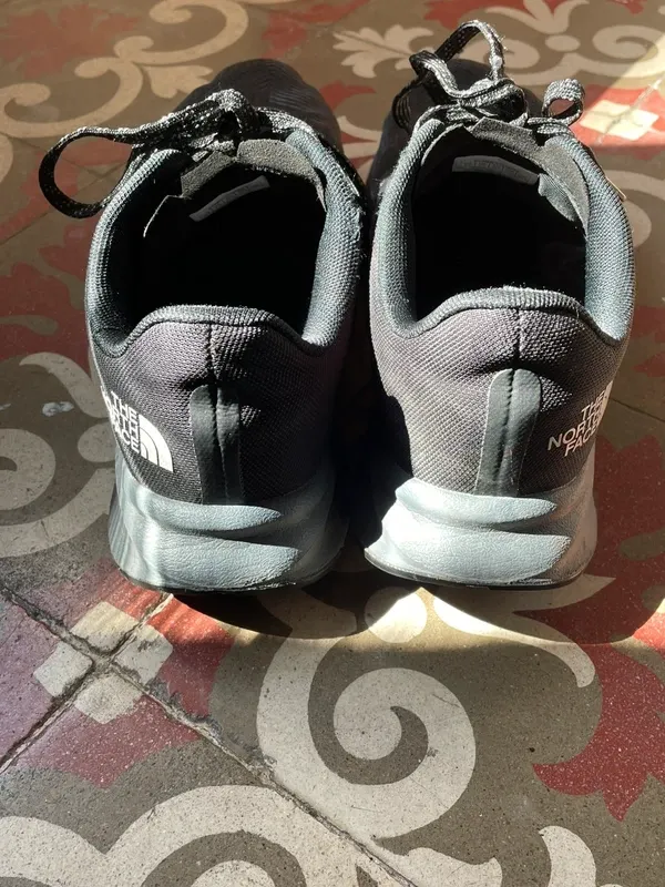 Zapatillas The North Face Negras/Grises