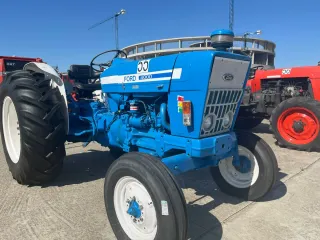 Tractor Ford 4000 Azul