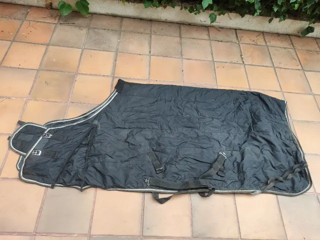 Manta de cuadra para caballo