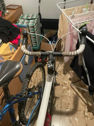 Bicicleta Trek One Series Blanca