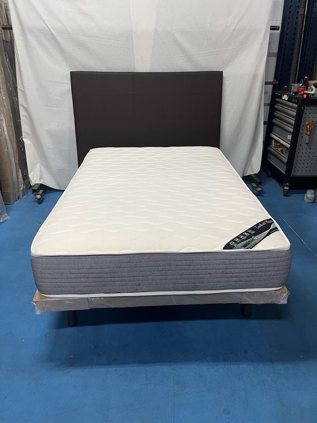 Base Tapizada y Colchón Viscoelastic 120x180