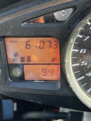 ¡Ponle potencia a tus rutas!Suzuki GSR 600 2009